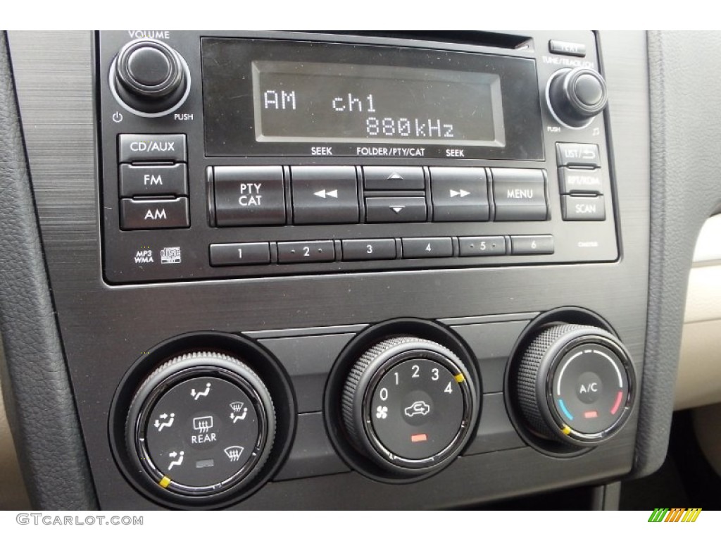 2014 XV Crosstrek 2.0i Premium - Quartz Blue Pearl / Ivory photo #16