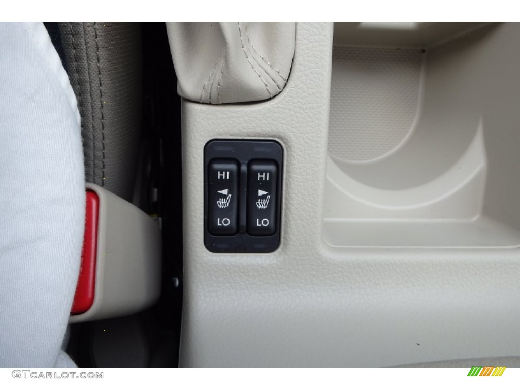 2014 XV Crosstrek 2.0i Premium - Quartz Blue Pearl / Ivory photo #17