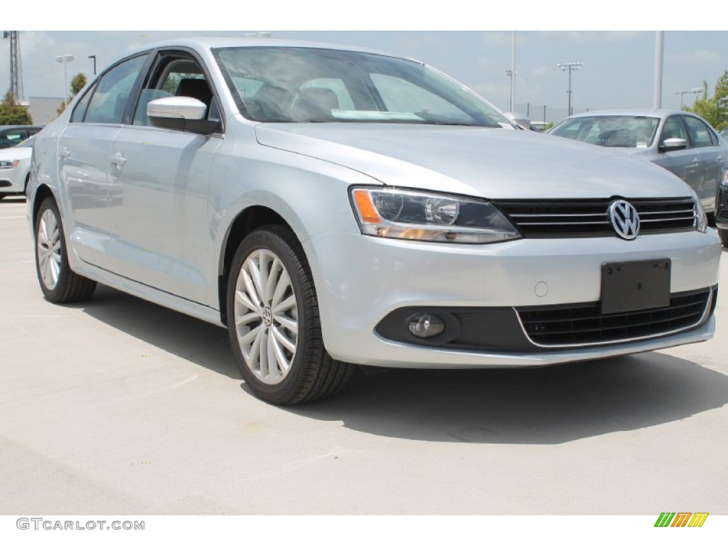 2014 Jetta SEL Sedan - Reflex Silver Metallic / Titan Black photo #1