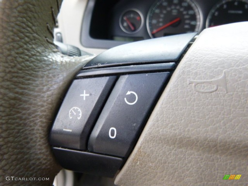 2004 Volvo XC90 T6 AWD Controls Photo #95261010
