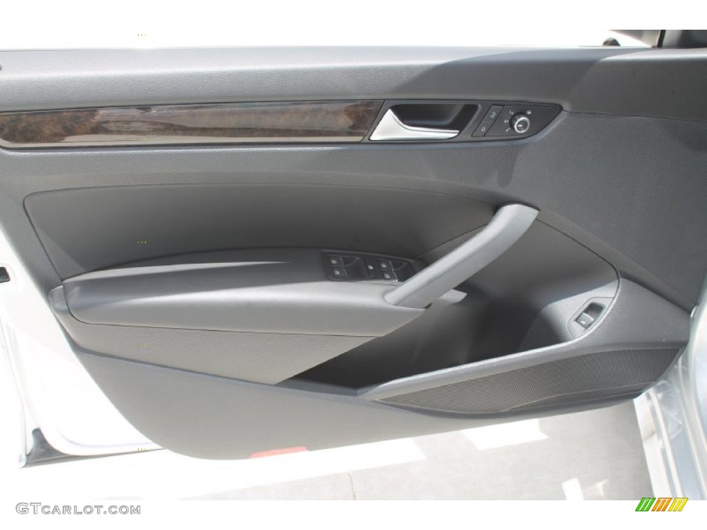 2014 Passat 1.8T SEL Premium - Reflex Silver Metallic / Titan Black photo #13