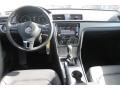 Platinum Gray Metallic - Passat 1.8T SE Photo No. 25