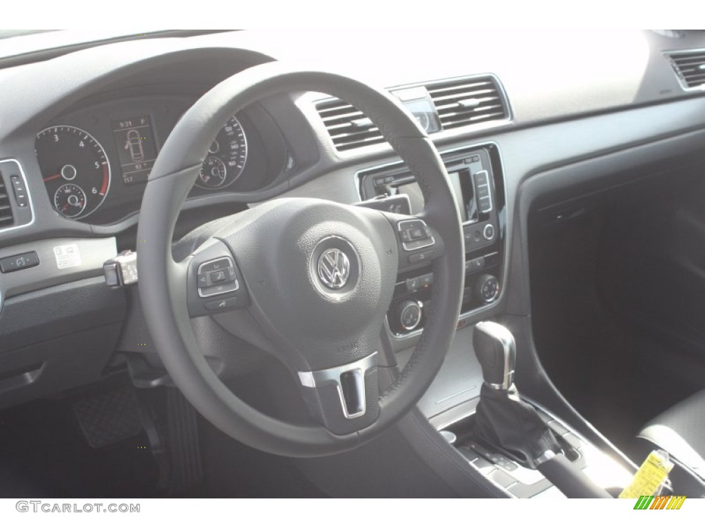 2014 Passat TDI SE - Candy White / Titan Black photo #9