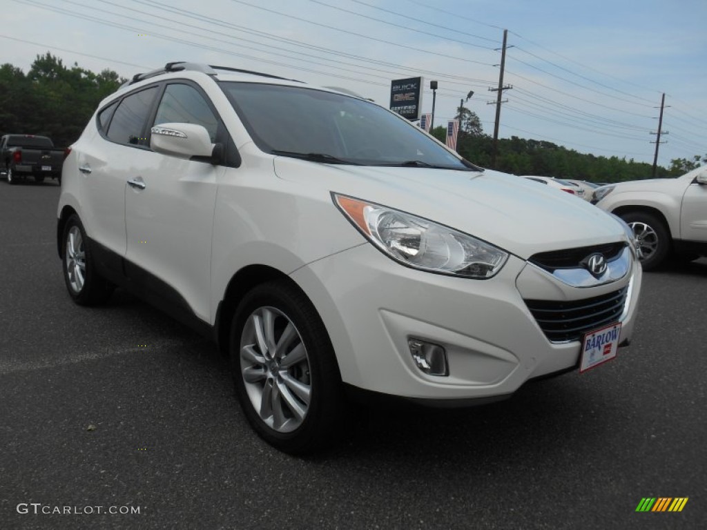 Cotton White Hyundai Tucson