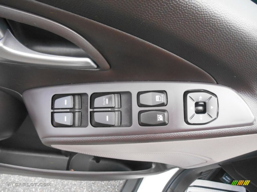 2012 Tucson Limited AWD - Cotton White / Taupe photo #13