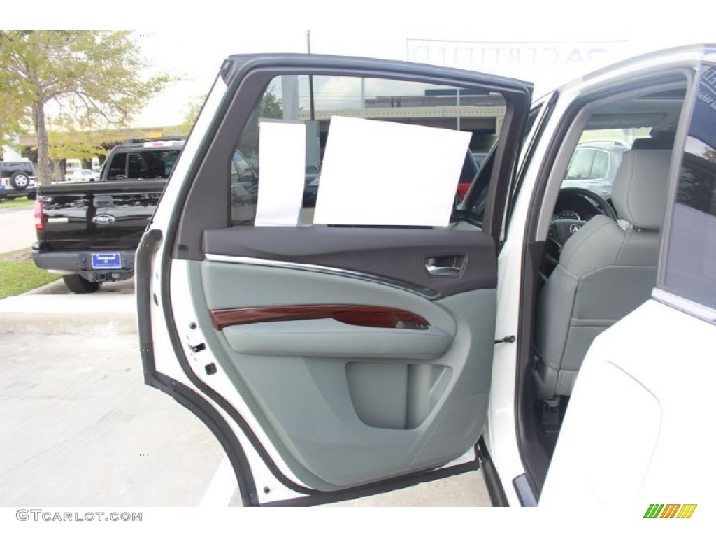 2015 MDX Technology - White Diamond Pearl / Graystone photo #12