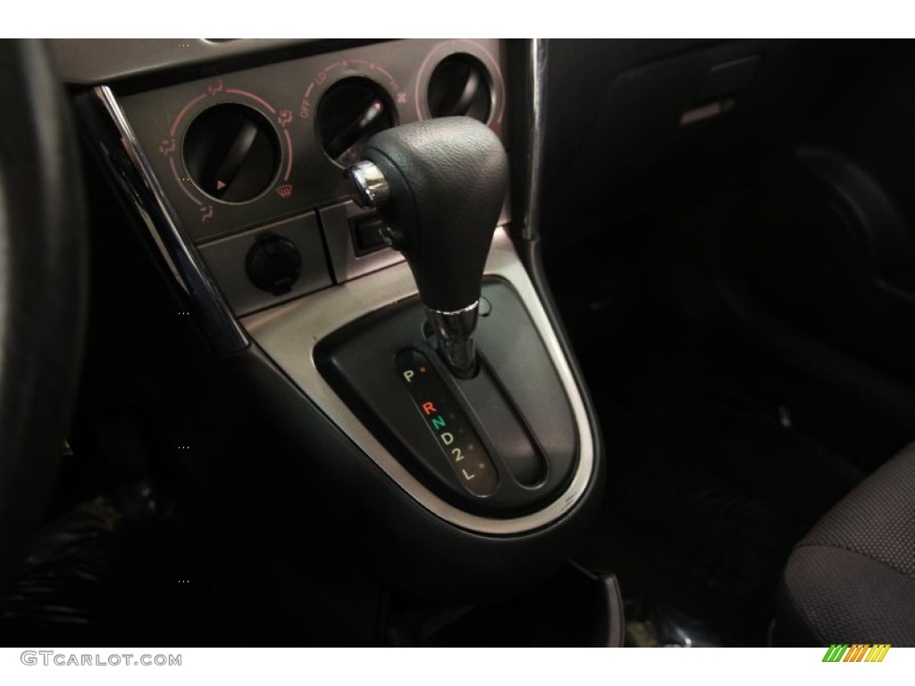 2004 Vibe AWD - Abyss Black / Graphite photo #9