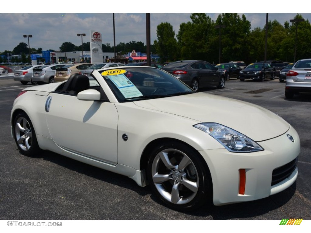 2007 350Z Grand Touring Roadster - Pikes Peak White Pearl / Charcoal photo #24