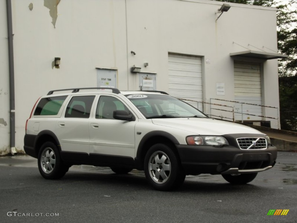 2003 XC70 AWD - White / Beige/Light Sand photo #3