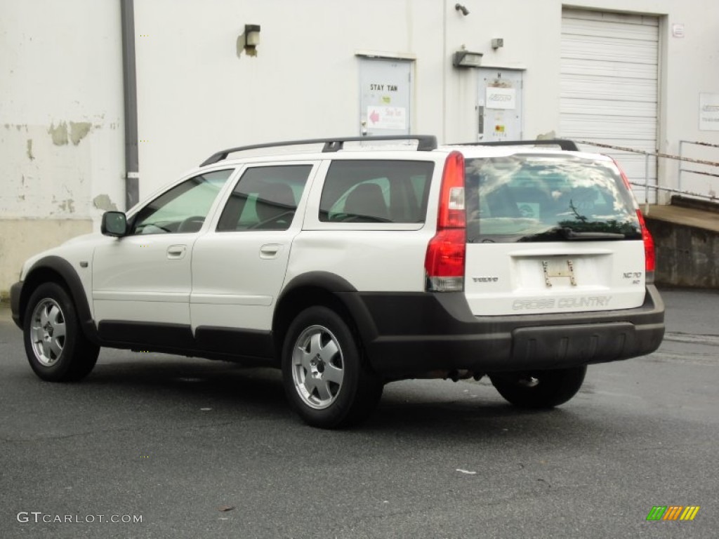 2003 XC70 AWD - White / Beige/Light Sand photo #5