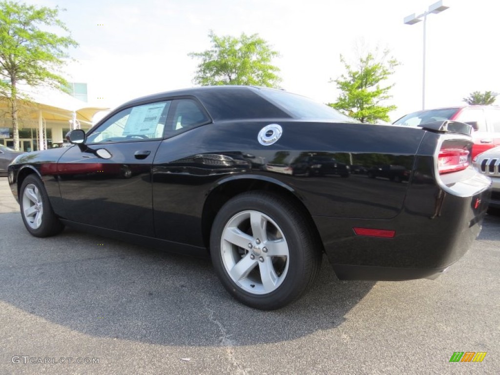 2014 Challenger R/T - Phantom Black Tri-Coat Pearl / Dark Slate Gray photo #2