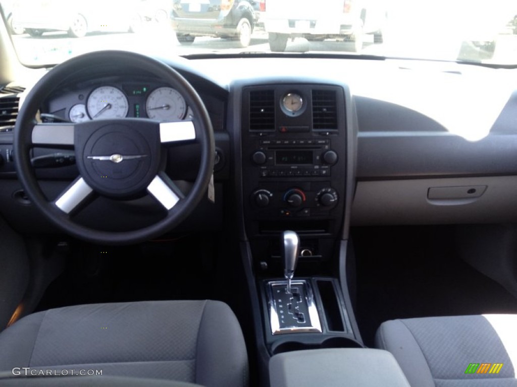 2007 300  - Silver Steel Metallic / Dark Slate Gray/Light Graystone photo #21