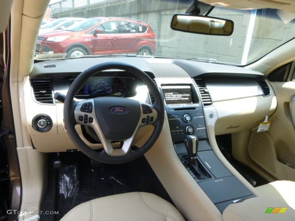2015 Ford Taurus SEL Dune Dashboard Photo #95308255