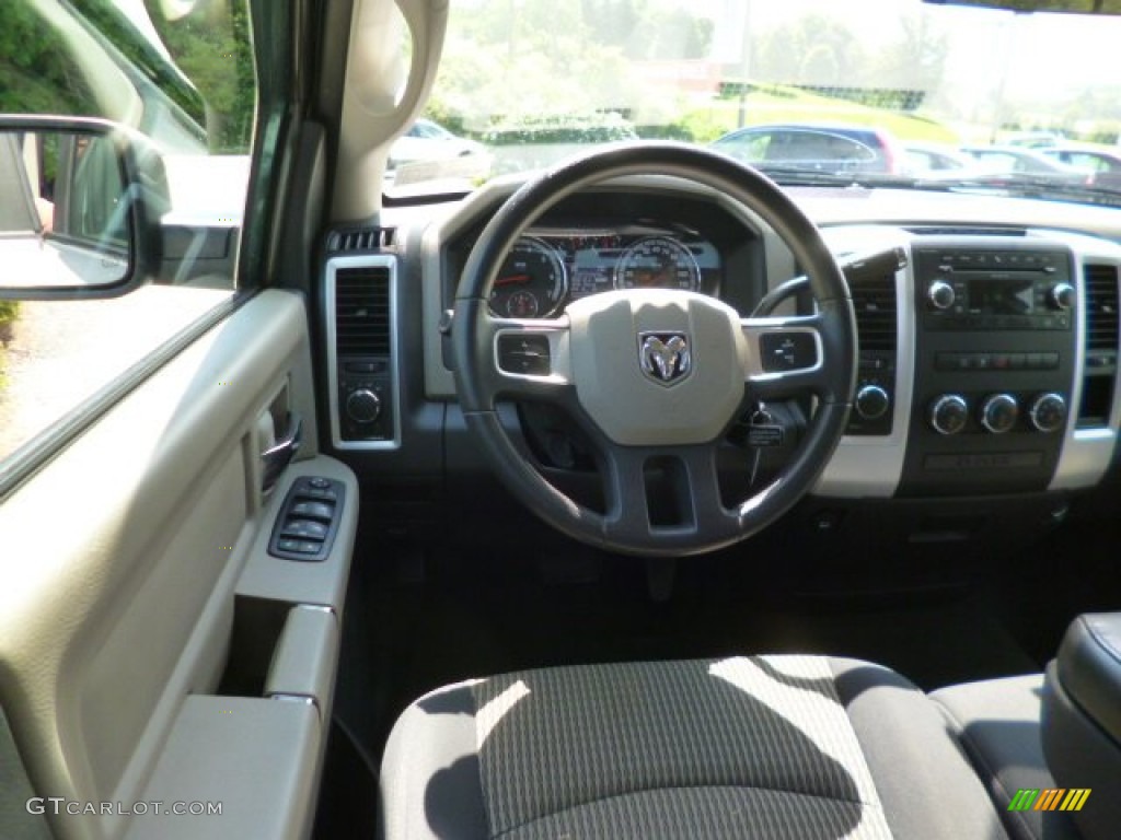 2011 Ram 1500 SLT Quad Cab 4x4 - Bright Silver Metallic / Dark Slate Gray/Medium Graystone photo #13