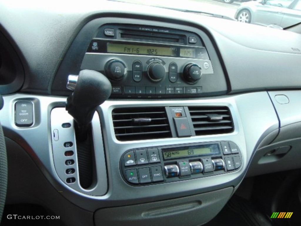 2010 Odyssey EX - Alabaster Silver Metallic / Gray photo #14