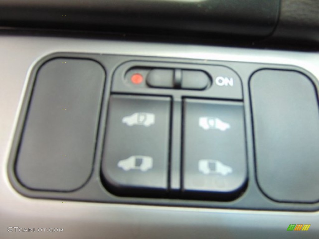 2010 Odyssey EX - Alabaster Silver Metallic / Gray photo #16