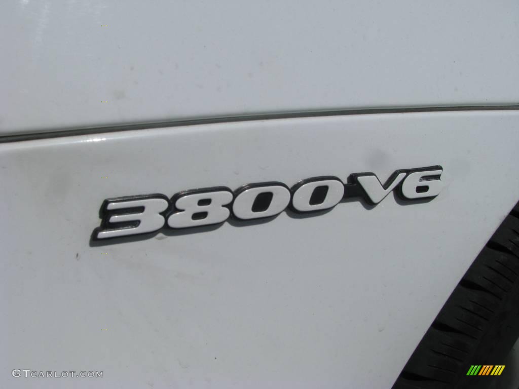 1998 Grand Prix GT Coupe - Bright White / Graphite photo #3