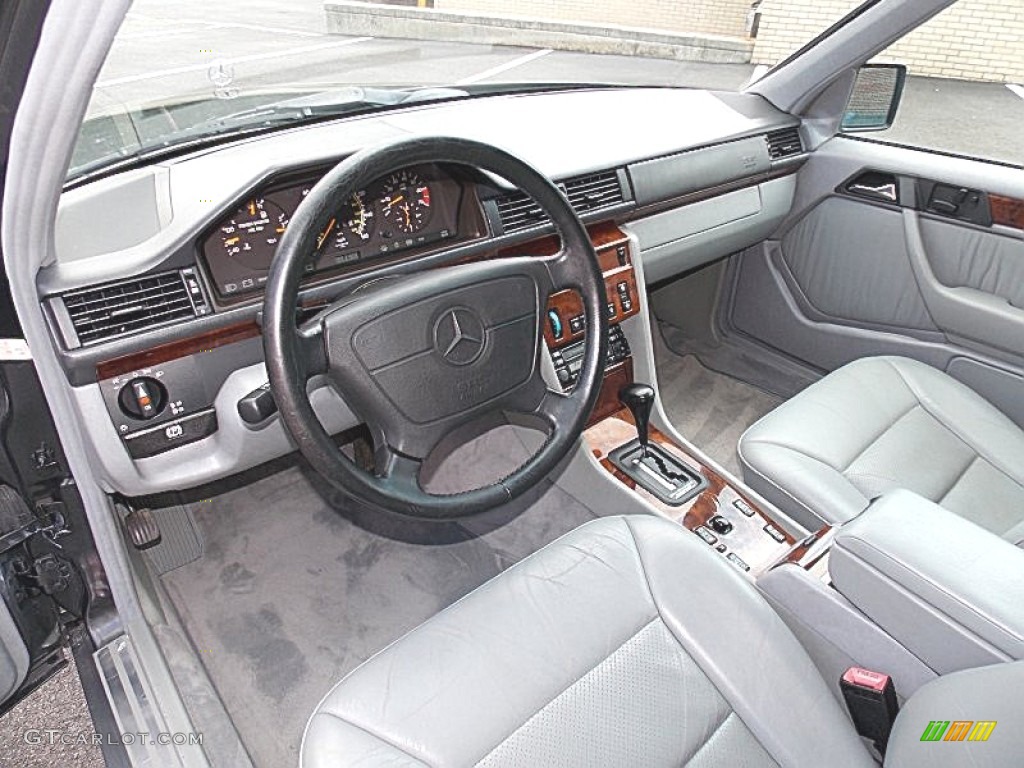 Grey Interior 1994 Mercedes-Benz E 420 Sedan Photo #95315193