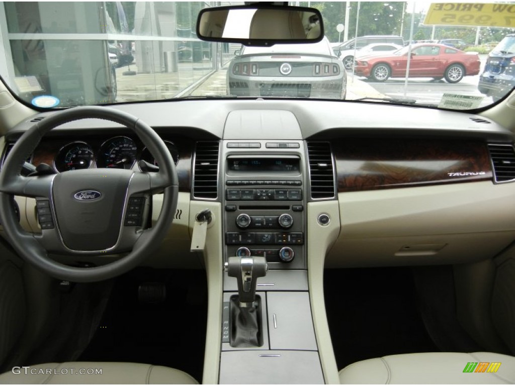 2011 Ford Taurus SEL Light Stone Dashboard Photo #95316526