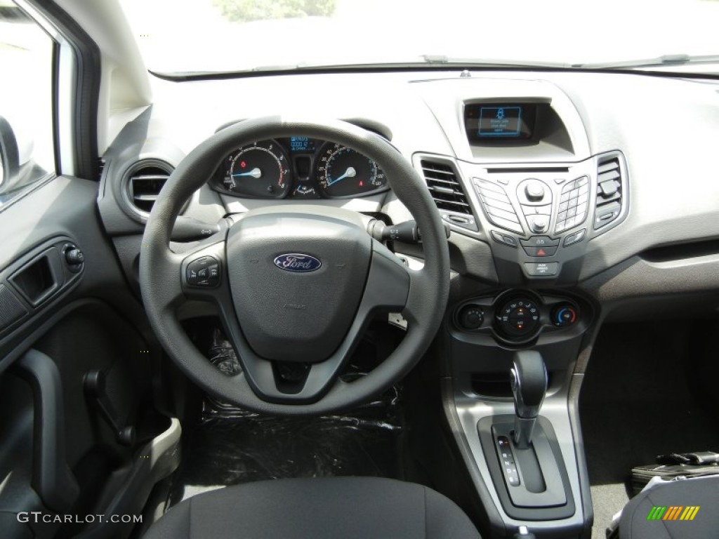 2015 Ford Fiesta S Sedan Charcoal Black Dashboard Photo #95317132