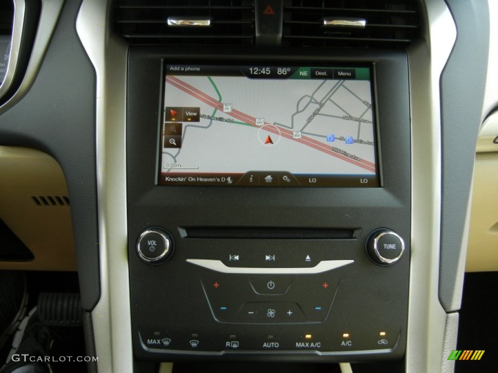 2015 Ford Fusion SE Navigation Photo #95317438