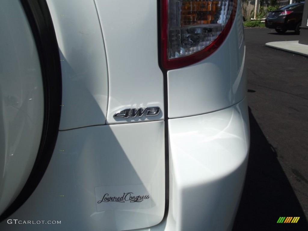 2011 RAV4 I4 4WD - Super White / Sand Beige photo #30