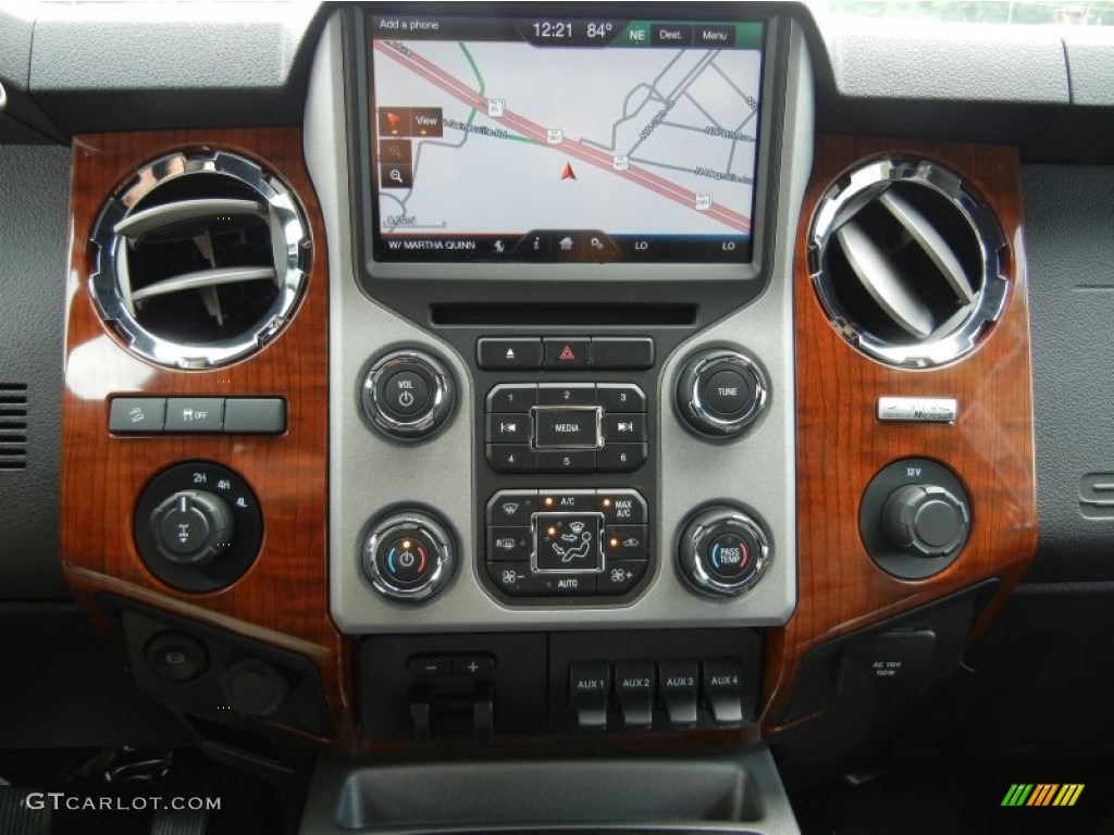 2015 Ford F350 Super Duty King Ranch Crew Cab 4x4 Controls Photo #95317723