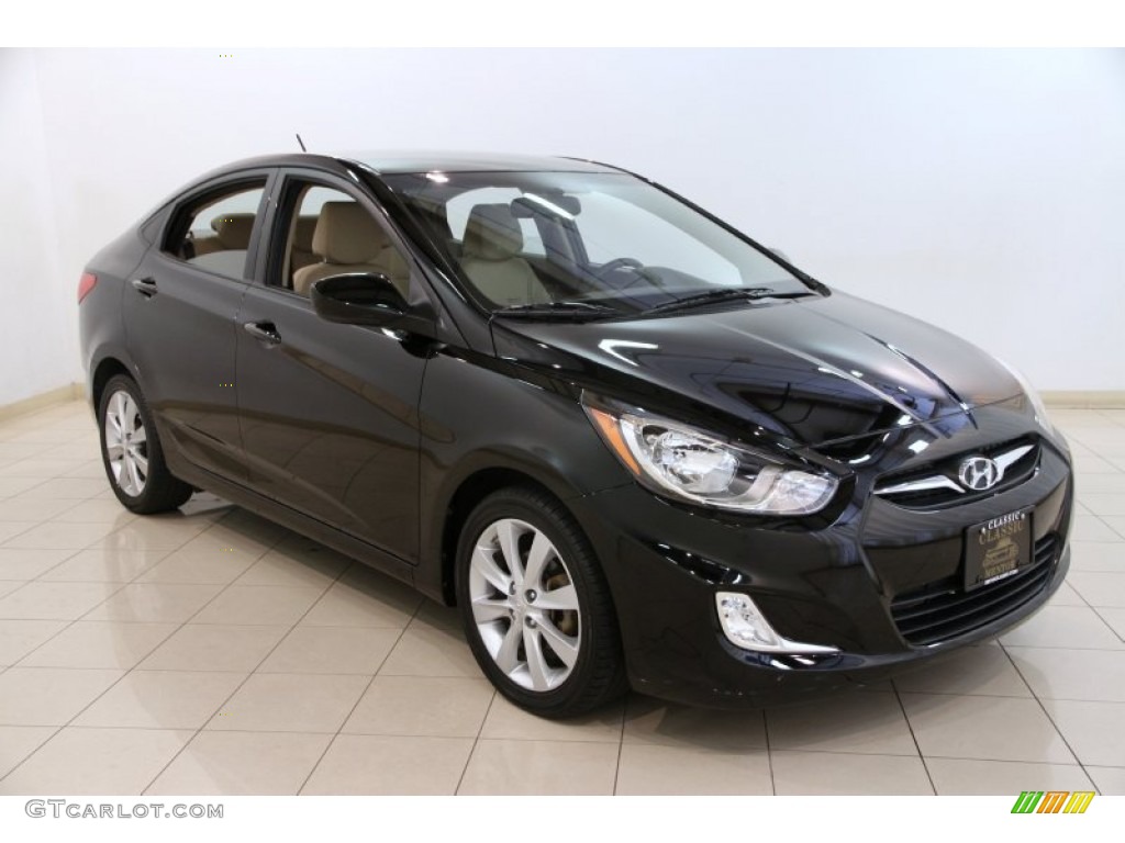 2012 Ultra Black Hyundai Accent GLS 4 