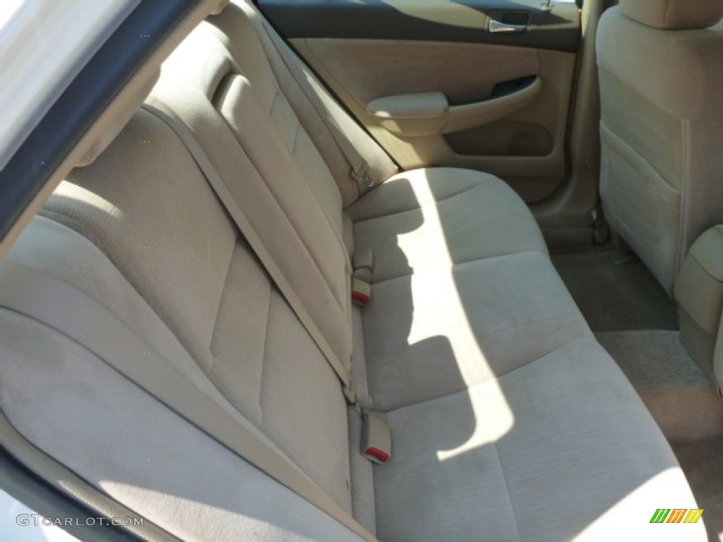 2003 Accord LX Sedan - Taffeta White / Ivory photo #19