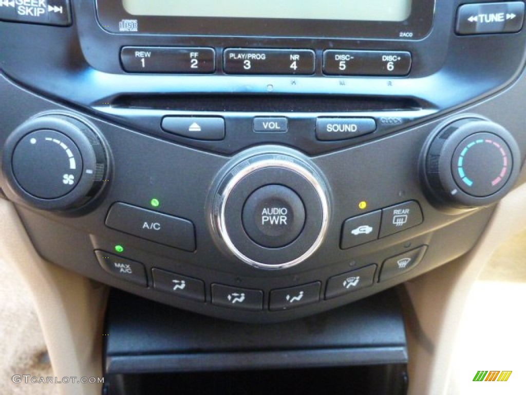 2003 Accord LX Sedan - Taffeta White / Ivory photo #24