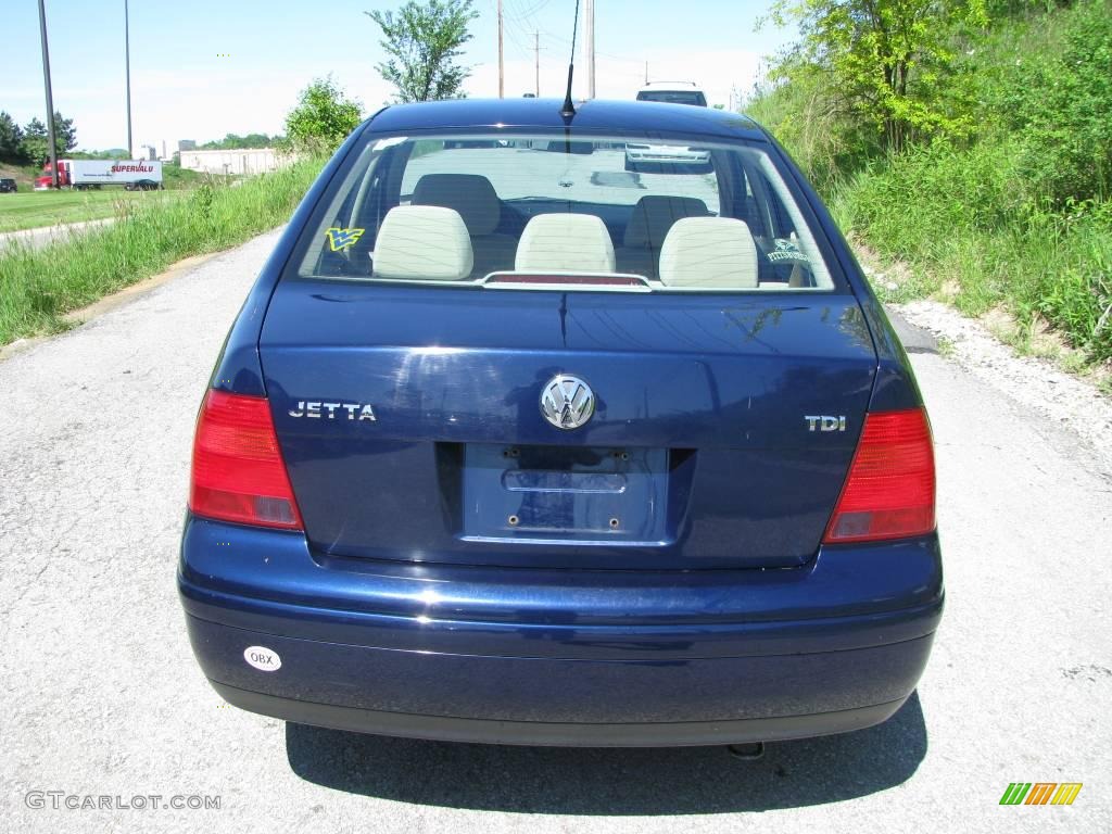 2002 Jetta GLS TDI Sedan - Galactic Blue Pearl / Beige photo #8