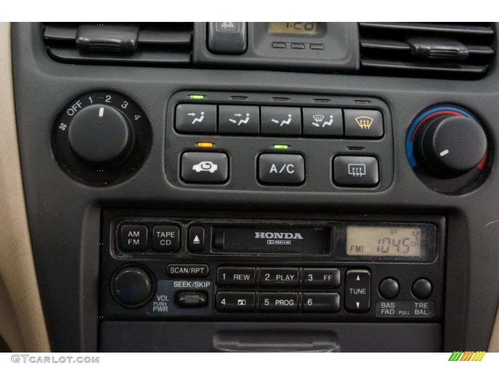 2000 Honda Accord LX Sedan Controls Photos