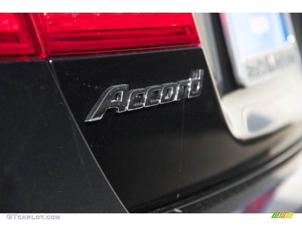 2014 Accord Hybrid Sedan - Crystal Black Pearl / Ivory photo #3