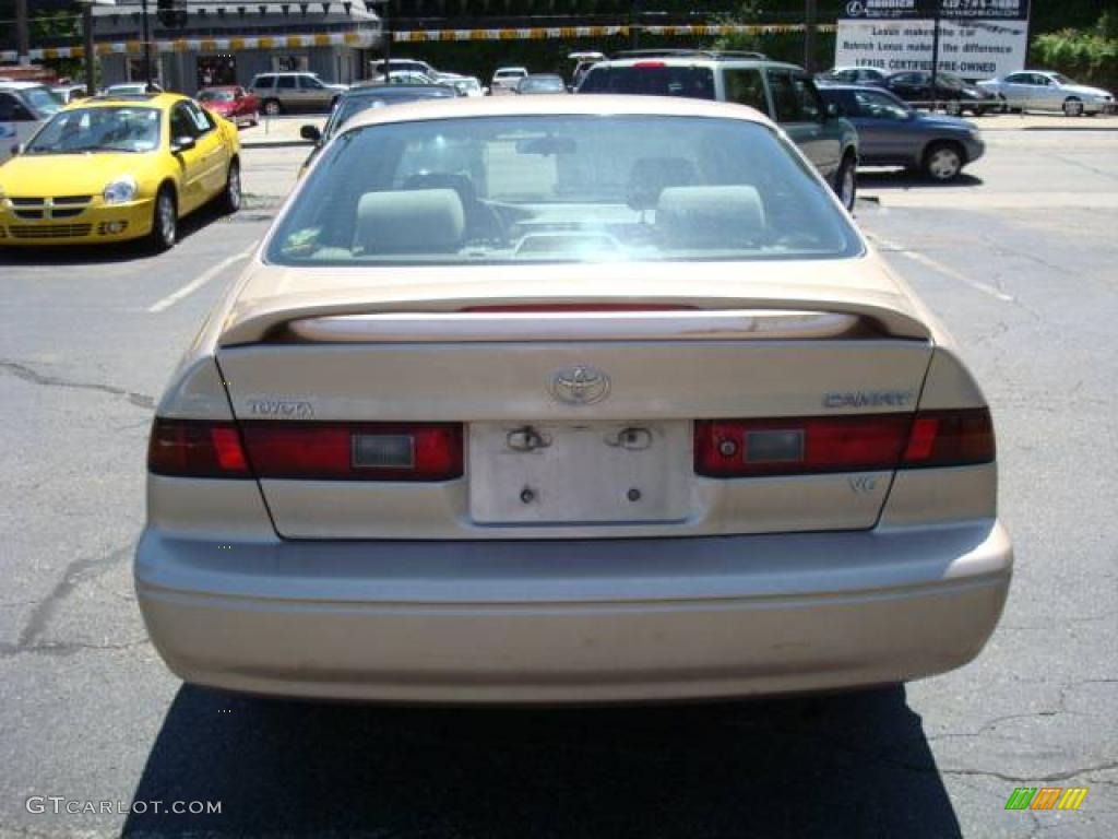 1999 Camry LE V6 - Cashmere Beige Metallic / Oak photo #3
