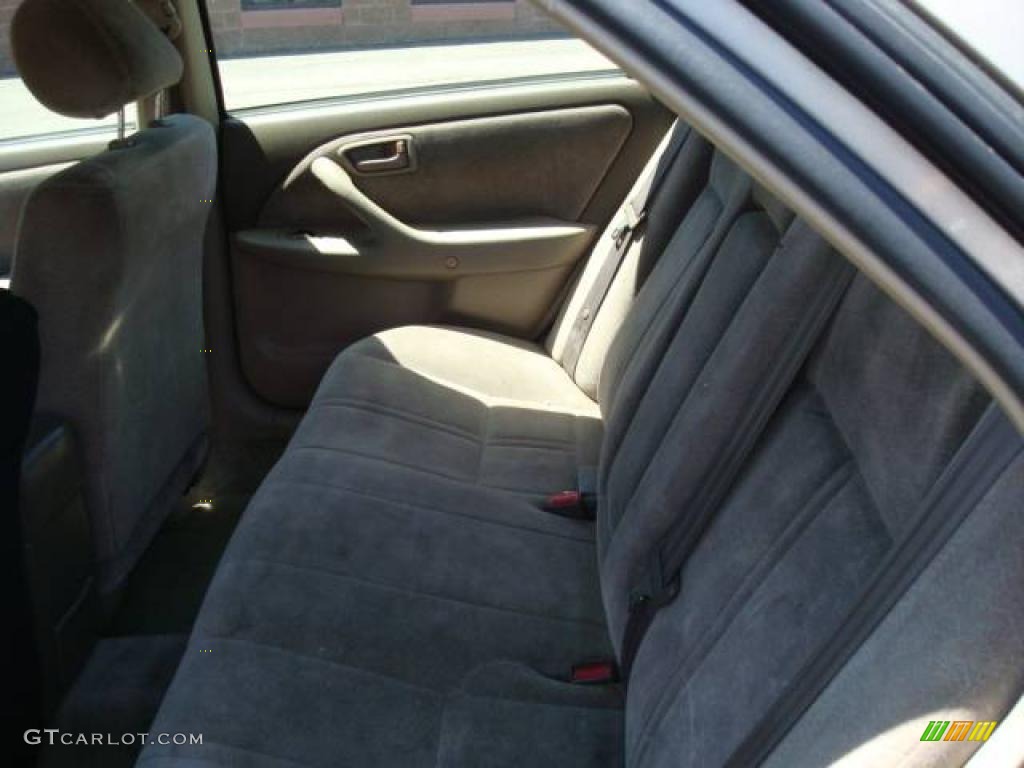 1999 Camry LE V6 - Cashmere Beige Metallic / Oak photo #11