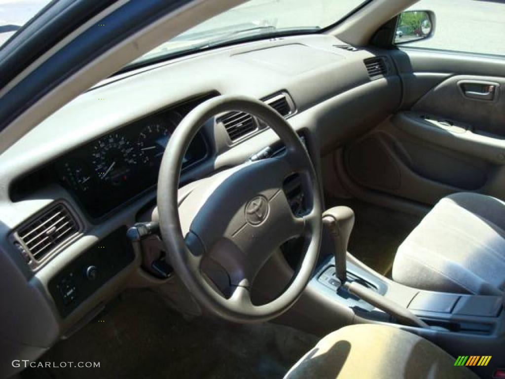 1999 Camry LE V6 - Cashmere Beige Metallic / Oak photo #15
