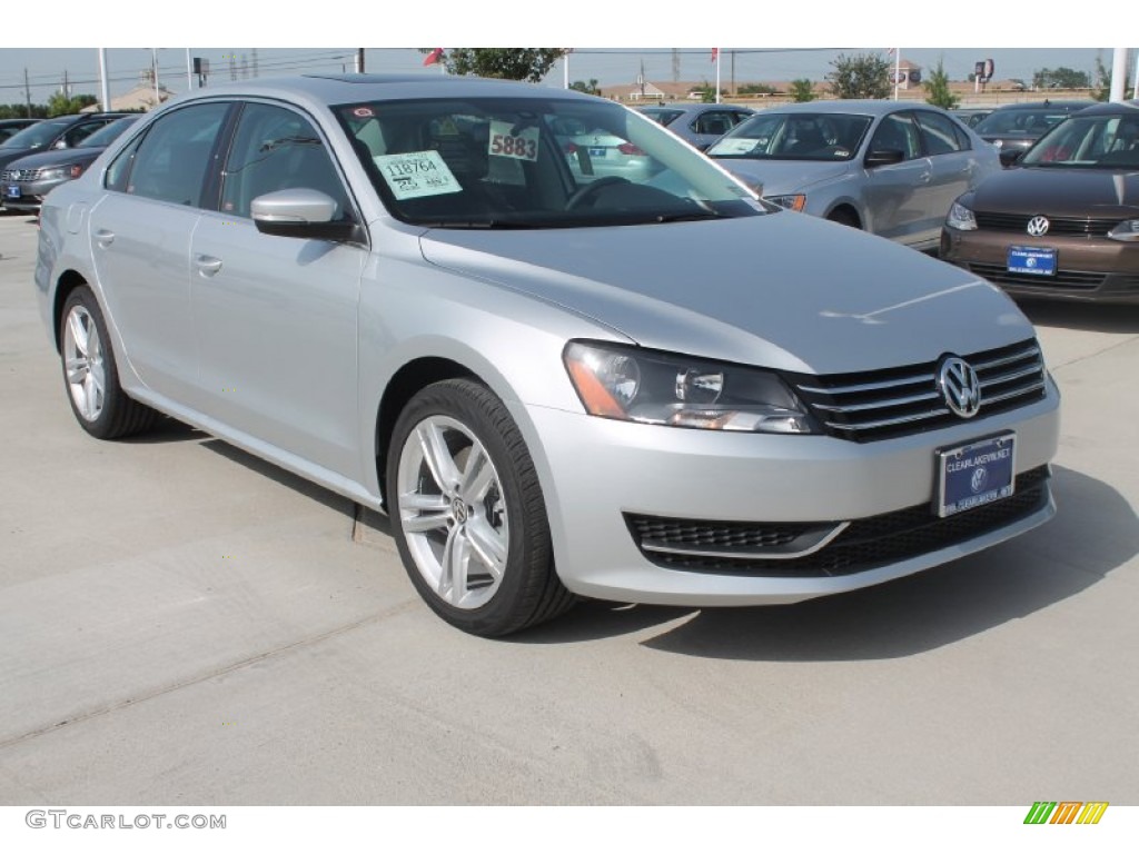 2014 Passat 1.8T SE - Reflex Silver Metallic / Titan Black photo #1