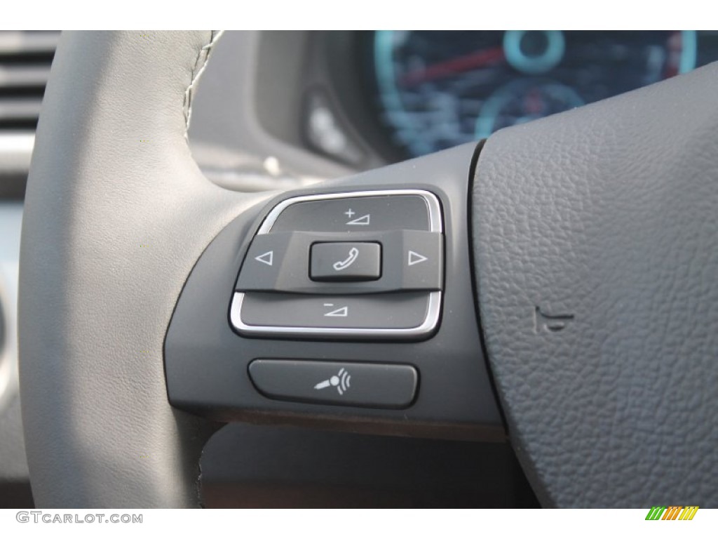 2014 Passat 1.8T SE - Reflex Silver Metallic / Titan Black photo #20