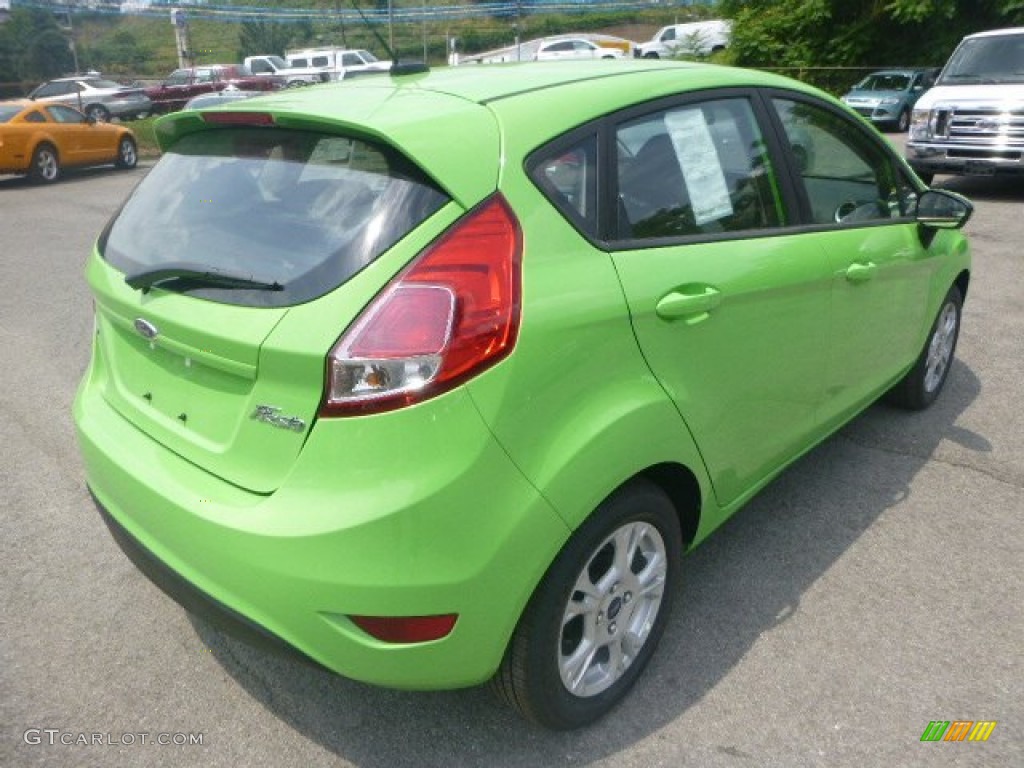 2014 Fiesta SE Hatchback - Green Envy / Medium Light Stone photo #2