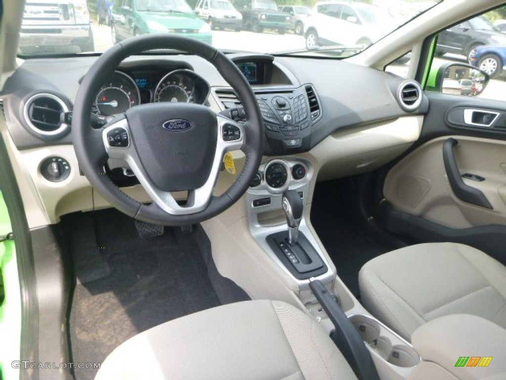 Medium Light Stone Interior 2014 Ford Fiesta SE Hatchback Photo #95353438