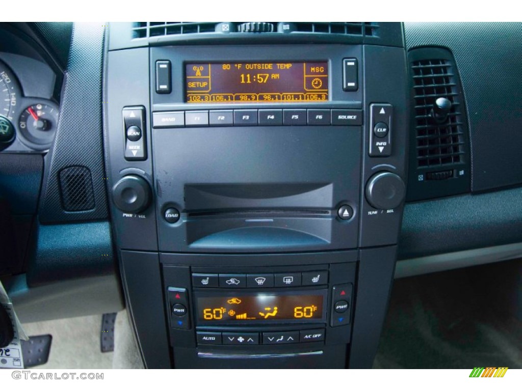 2004 SRX V8 - Light Platinum Metallic / Light Gray photo #16