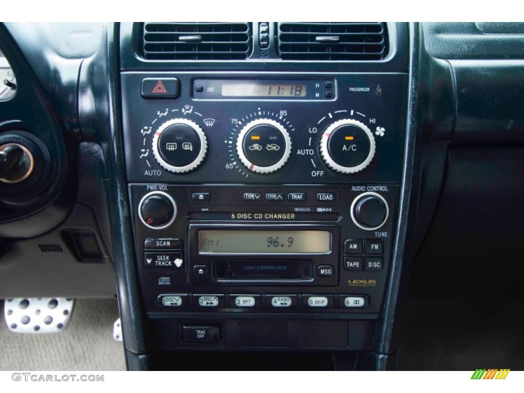2004 Lexus IS 300 Controls Photo #95361605