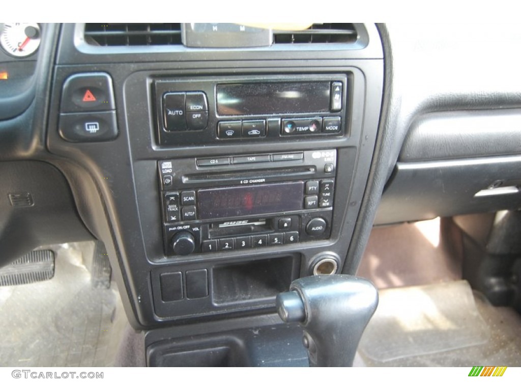 2002 Pathfinder SE - Bayshore Blue Metallic / Charcoal photo #24