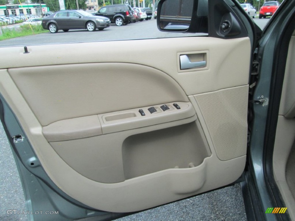 2006 Ford Five Hundred SE AWD Pebble Beige Door Panel Photo #95363351