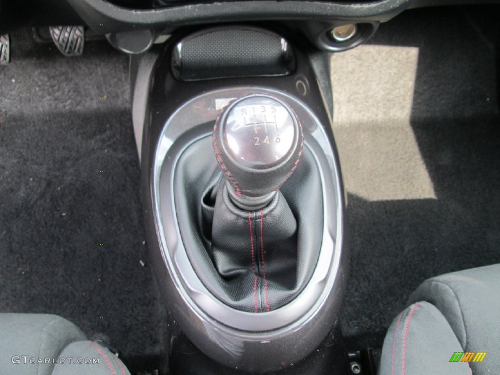 2013 Nissan Juke NISMO Transmission Photos