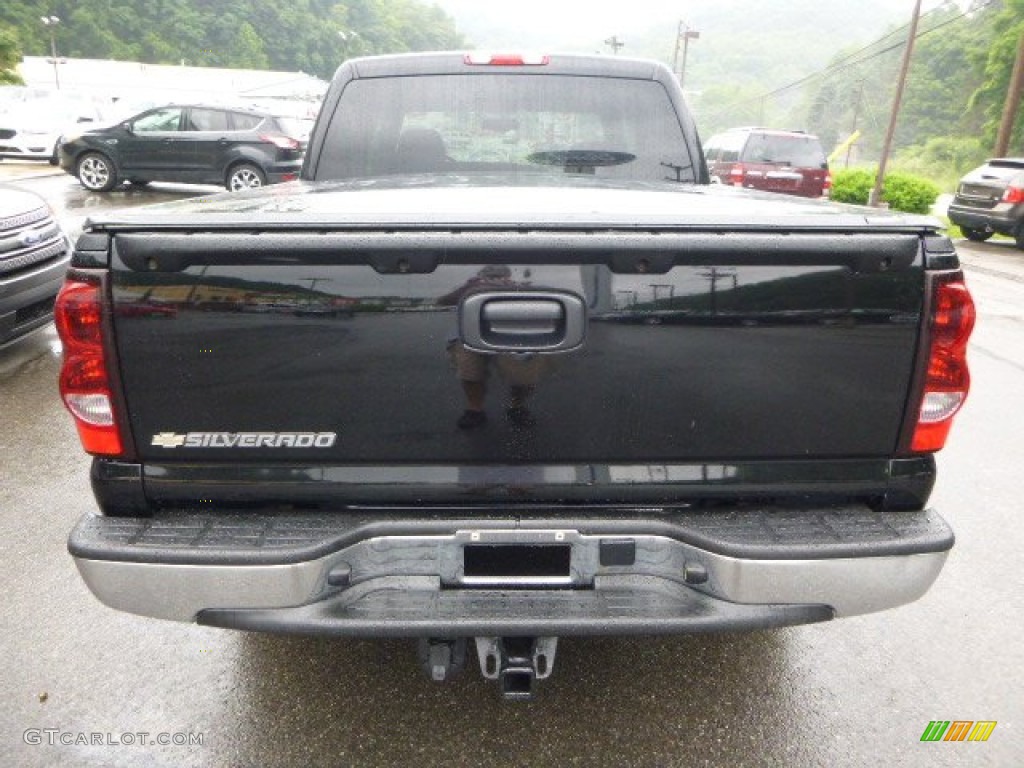 2007 Silverado 1500 Classic LT Crew Cab 4x4 - Black / Dark Charcoal photo #3