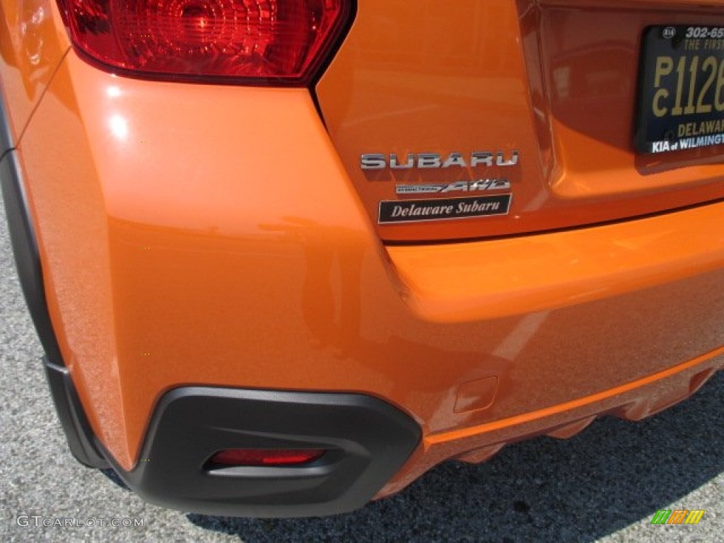 2014 XV Crosstrek 2.0i Premium - Tangerine Orange Pearl / Black photo #24