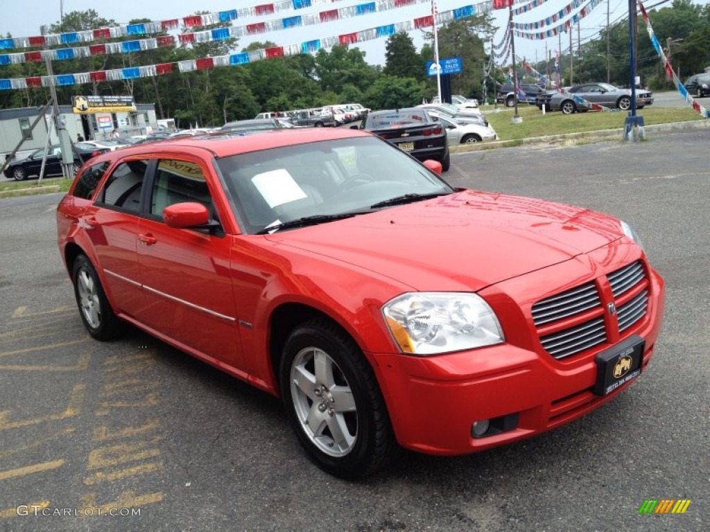 2007 Magnum R/T AWD - TorRed / Dark Slate Gray/Light Graystone photo #5