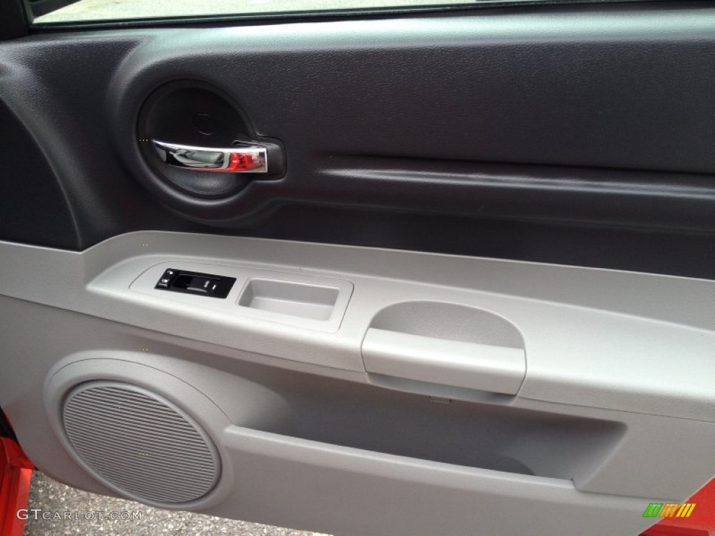 2007 Magnum R/T AWD - TorRed / Dark Slate Gray/Light Graystone photo #9