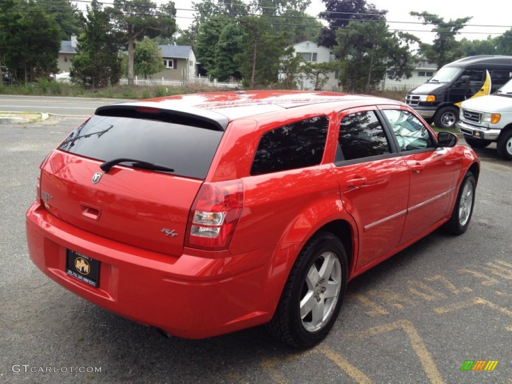 2007 Magnum R/T AWD - TorRed / Dark Slate Gray/Light Graystone photo #14